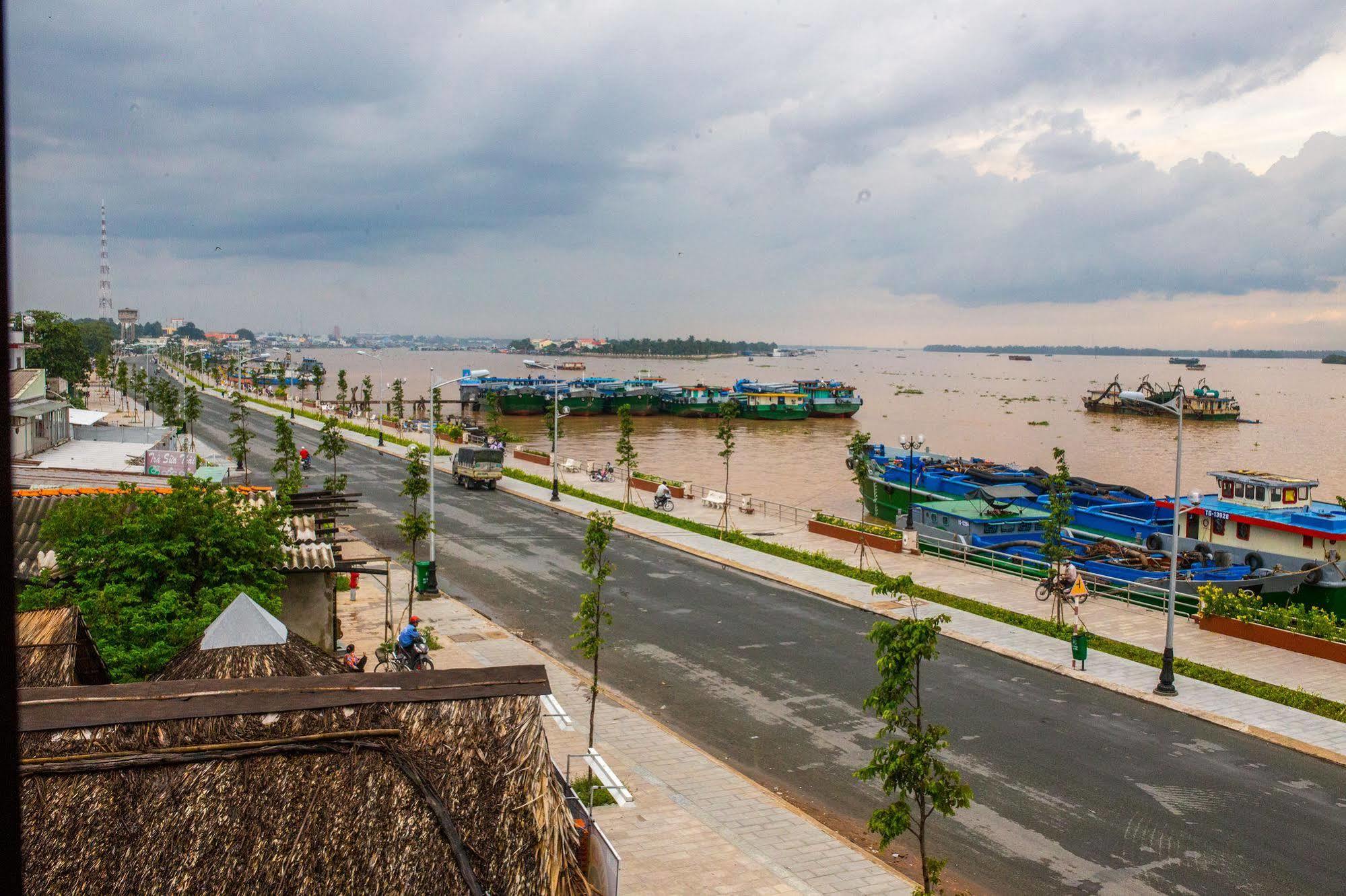 Rang Dong Hotel Mỹ Tho Extérieur photo